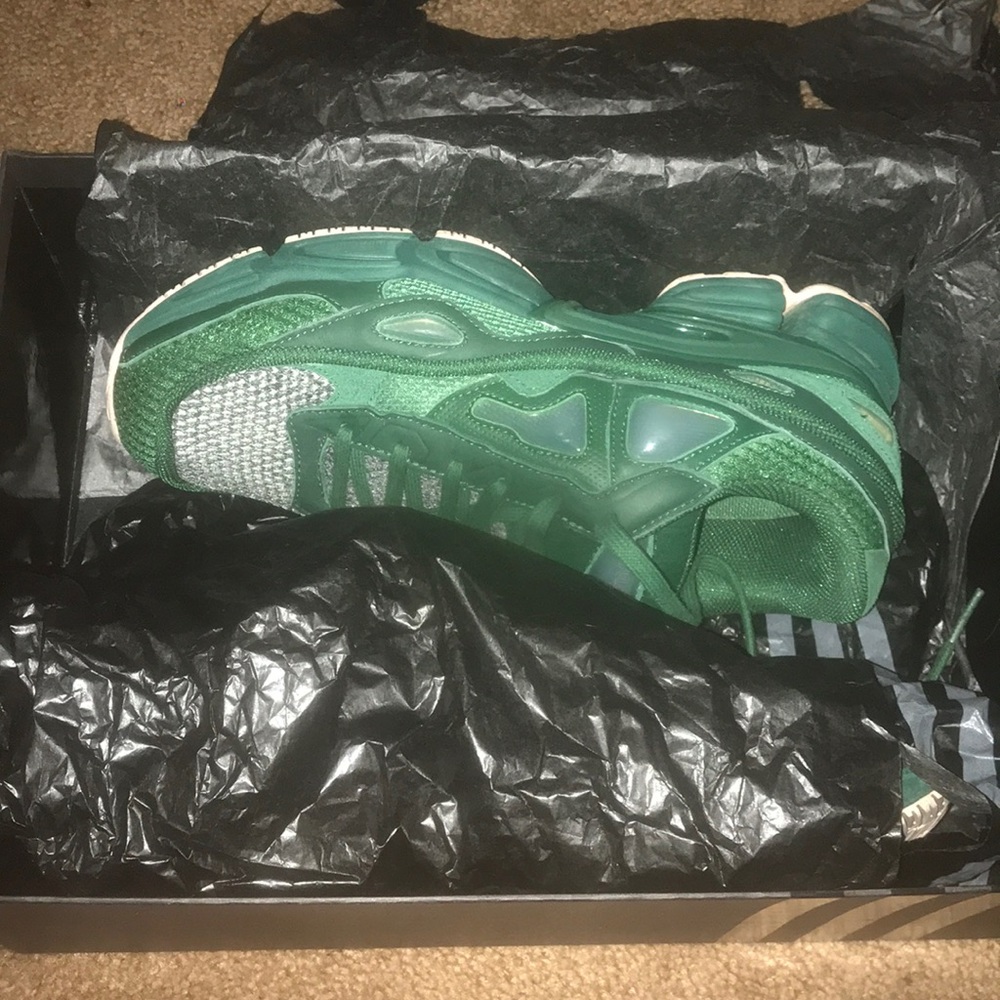 Adidas By RAF SIMONS OZWEEGO 2